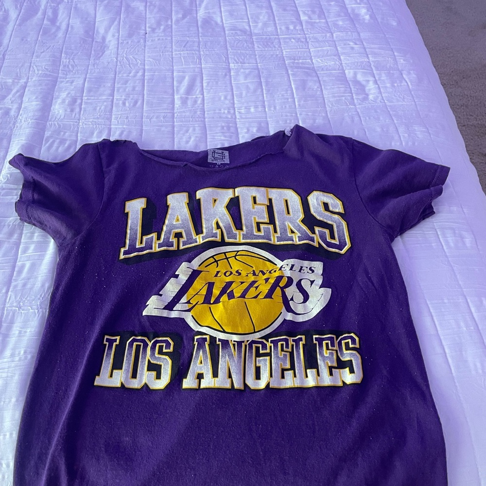 lakers graphic tee